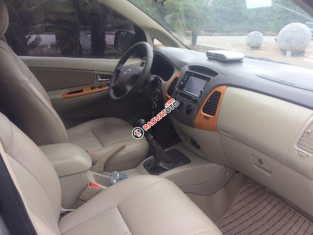 Bán ô tô Toyota Innova 2.0G đời 2010, màu bạc, xe gia đình bán, giá 388 triệu-6