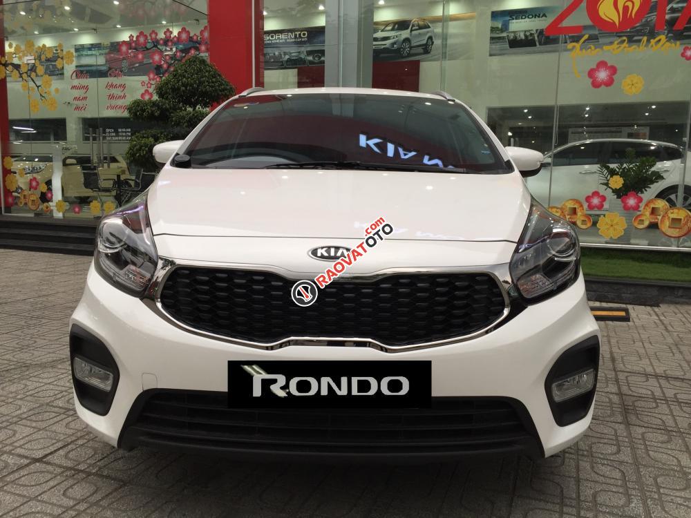 Bán Kia Rondo G MT đời 2017, màu trắng, 644 triệu, LH: 0914.753.342-0