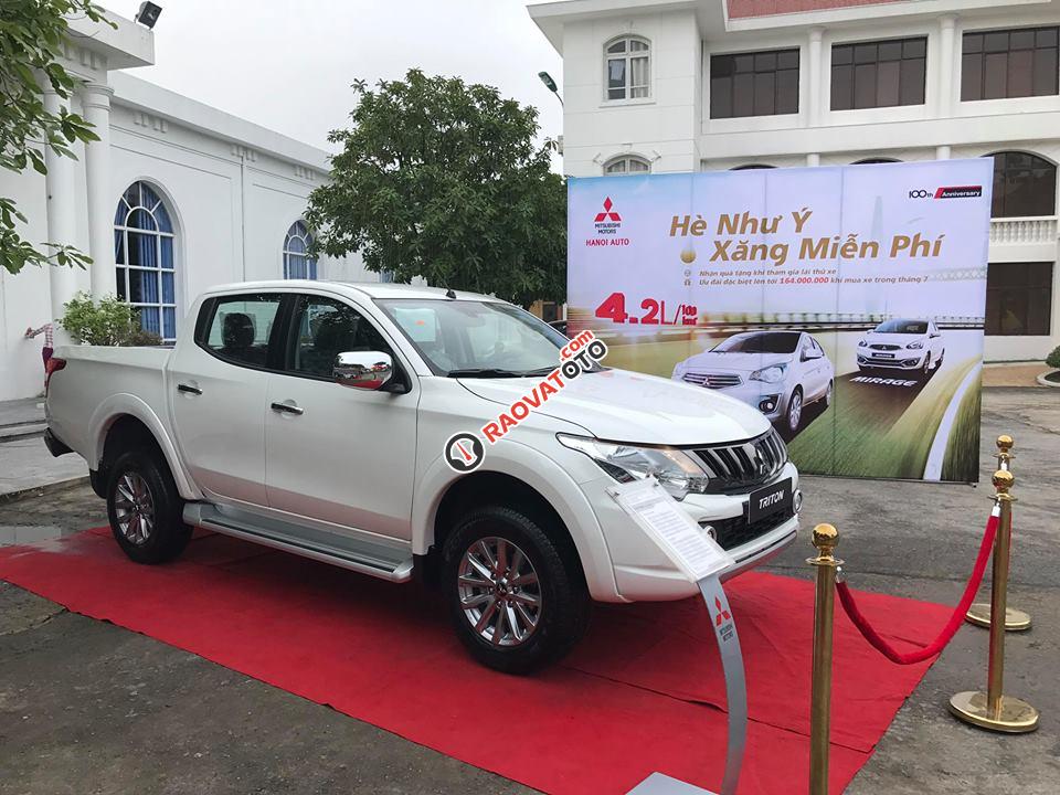 Bán ô tô Mitsubishi Triton 4*2 AT MIVEC đời 2017, màu trắng, nhập khẩu, giá chỉ 660 triệu-3