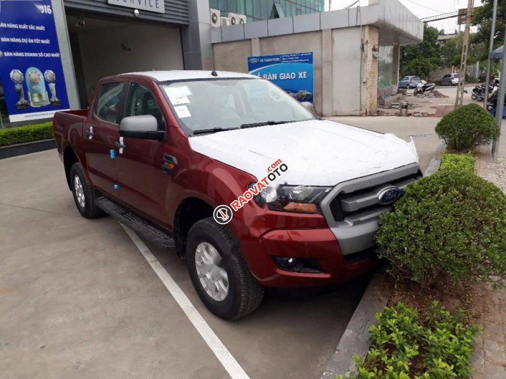 Cần bán Ford Ranger XLS 2.2L 4x2 AT đời 2017, màu đỏ, nhập khẩu nguyên chiếc-1