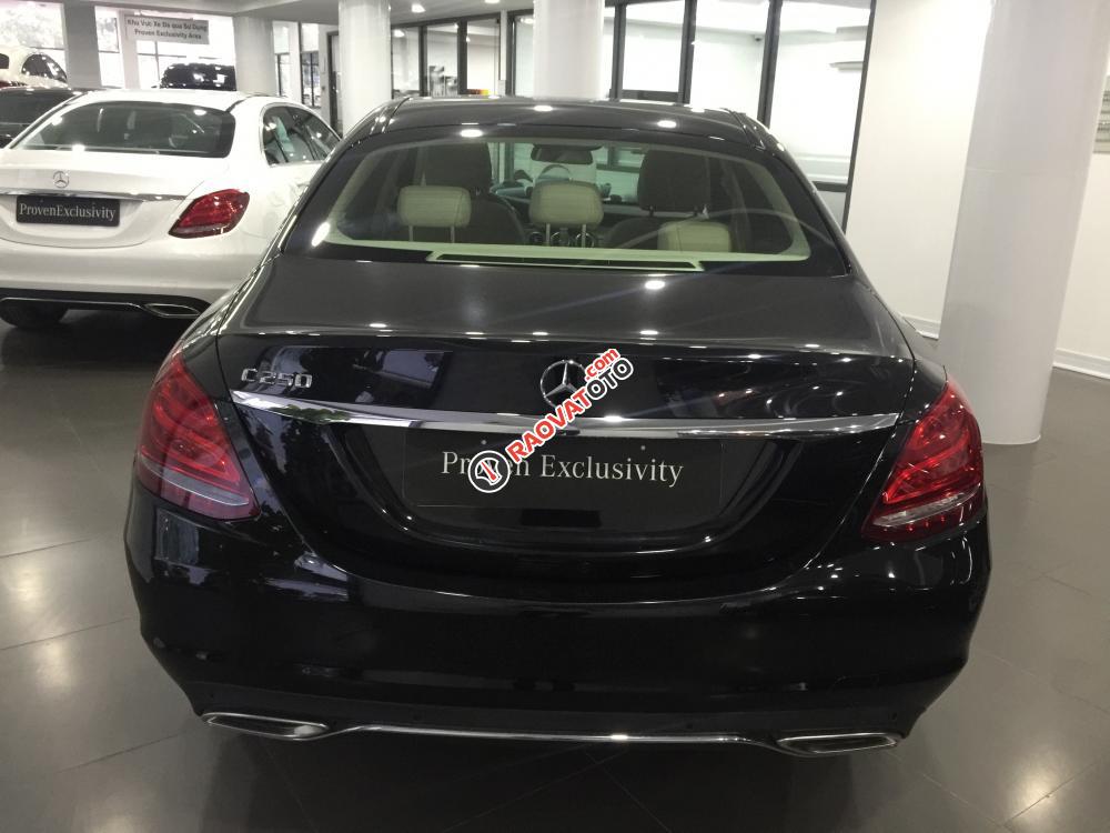 Bán Mercedes C250 2017, màu đen-6