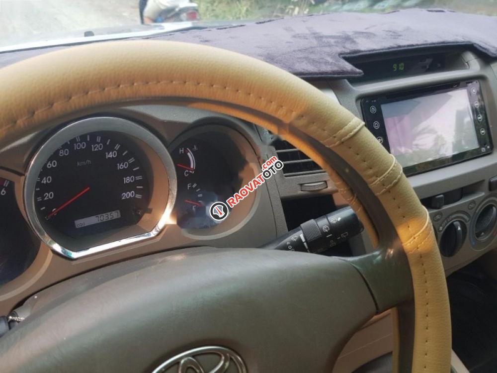 Bán ô tô Toyota Fortuner 2.5G đời 2011, màu bạc xe gia đình-6