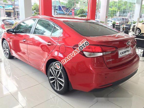 Cần bán Kia Cerato 1.6 AT đời 2017, màu đỏ-2