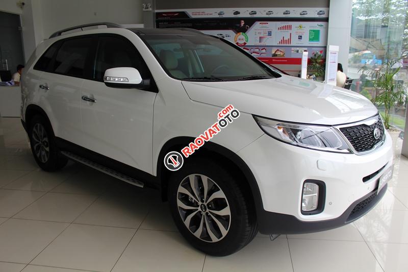 Khuyến mãi mua xe Kia Sorento 2018, giao xe trong tháng-2