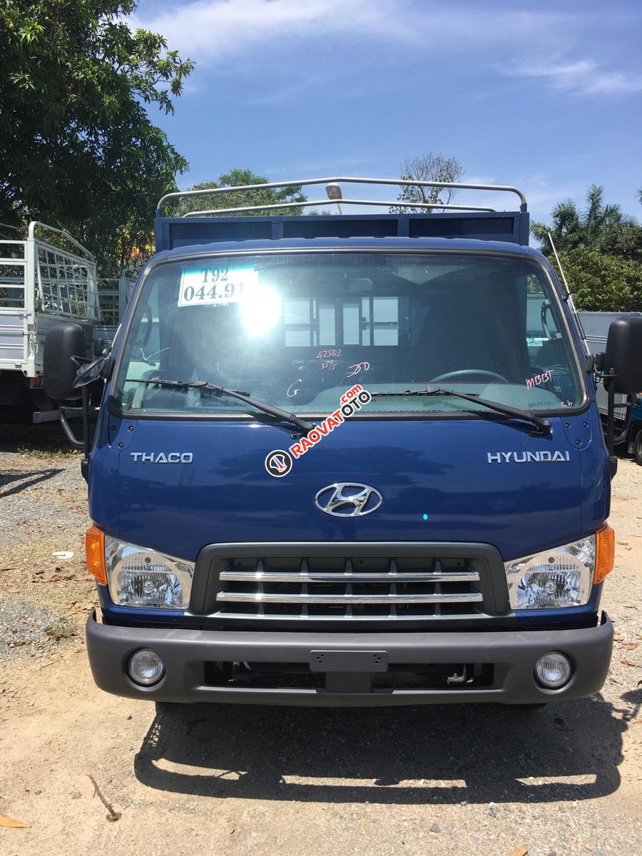 Thaco Hyundai HD650 thùng mui bạt đời mới 2017. LH: 098 136 8693-0