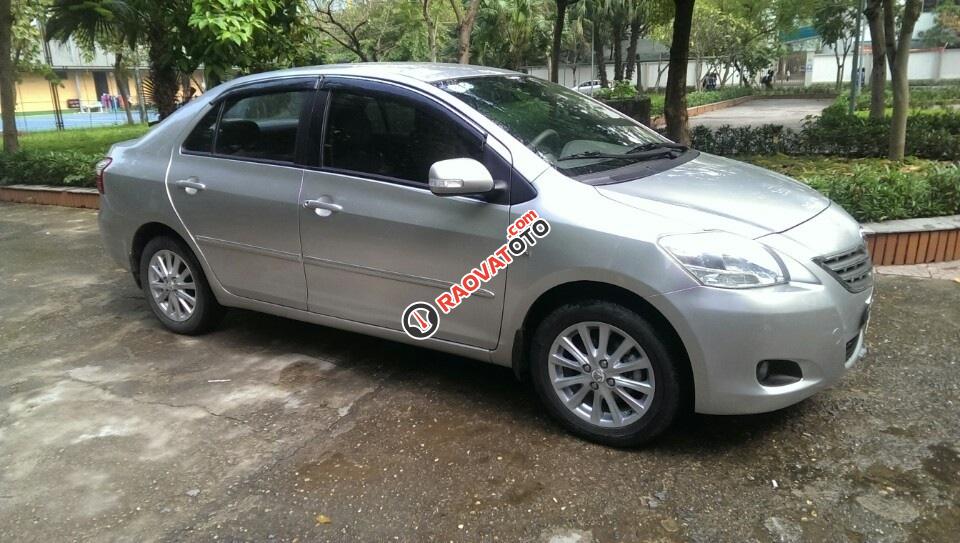 Bán gấp xe Vios E màu bạc, Sx cuối 2011 chính chủ. LH Ms Trâm 0949706990-1