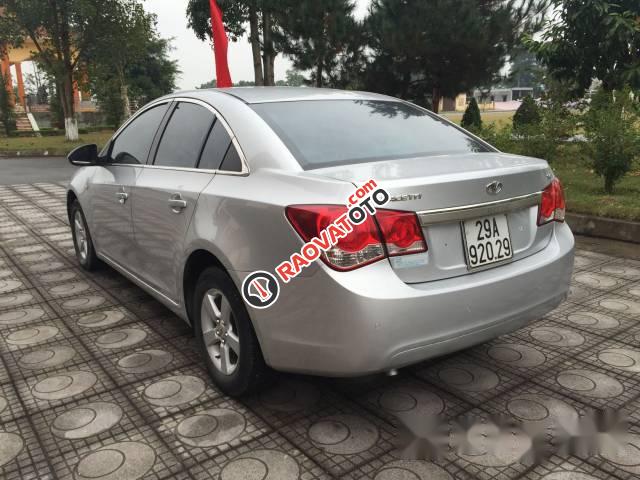 Bán xe Daewoo Lacetti SE đời 2010, màu bạc, giá tốt-2