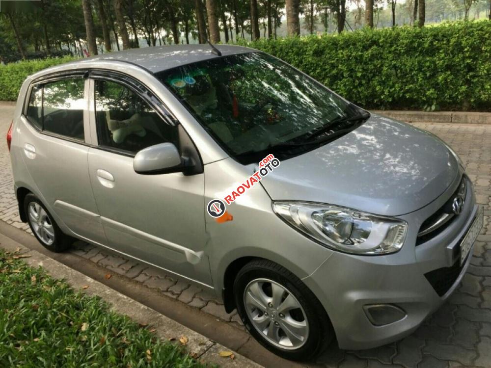 Bán Hyundai i10 1.1 MT đời 2011, màu bạc, nhập khẩu nguyên chiếc-1