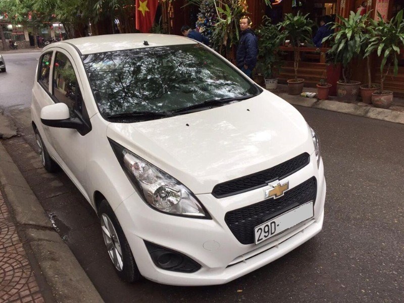 Bán Chevrolet Spark Duo đời 2016, màu trắng, xe nhập -1