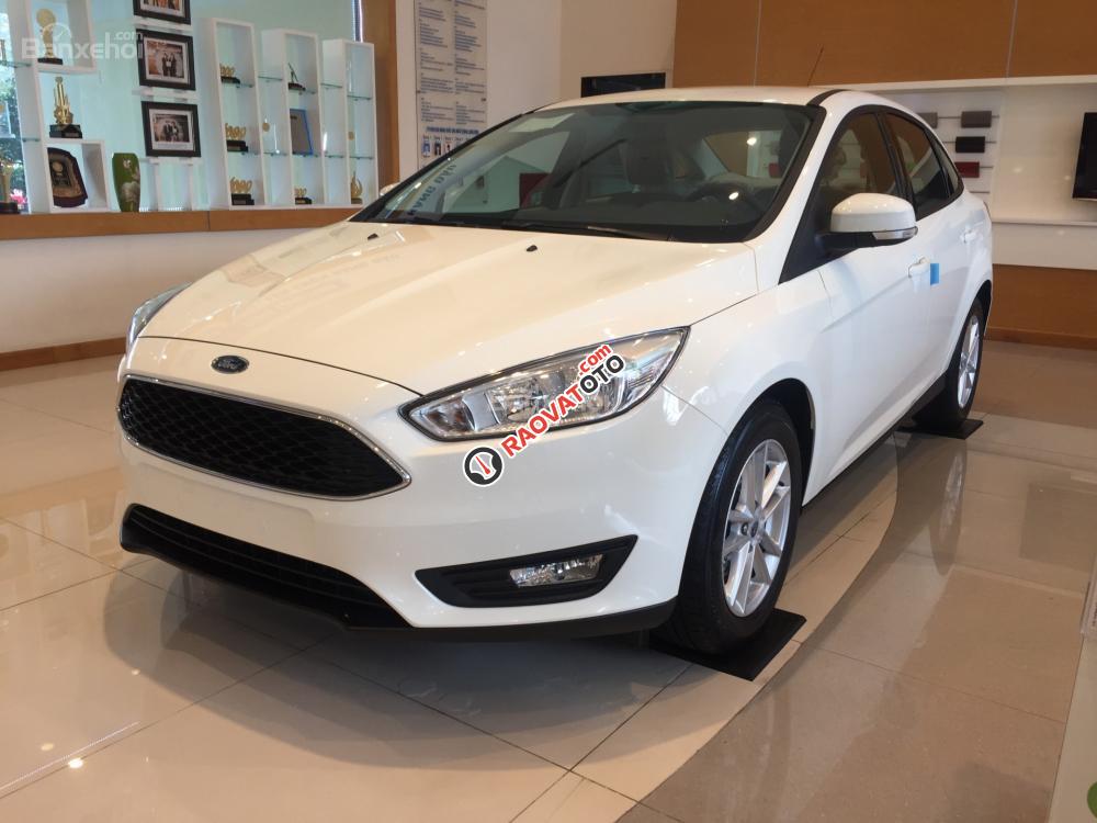 Ford Focus Turbo 2017, giá hấp dẫn không thể cưỡng lại, xin Alo em Tuấn Anh 096 69 379 89-0