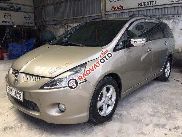 Bán Mitsubishi Grandis sản xuất 2006, màu vàng, nhập khẩu nguyên chiếc số tự động-0