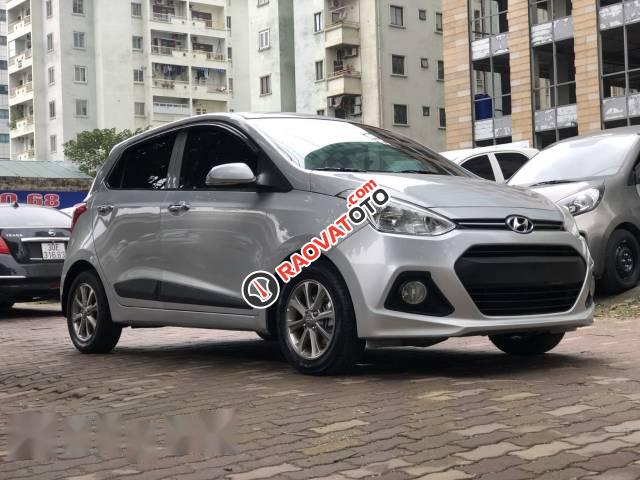 Bán Hyundai Grand i10 1.2 MT đời 2015, màu bạc-0