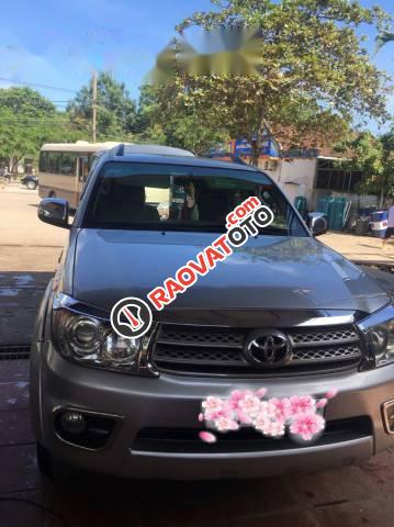 Bán Toyota Fortuner đời 2009 chính chủ, giá chỉ 600 triệu-0