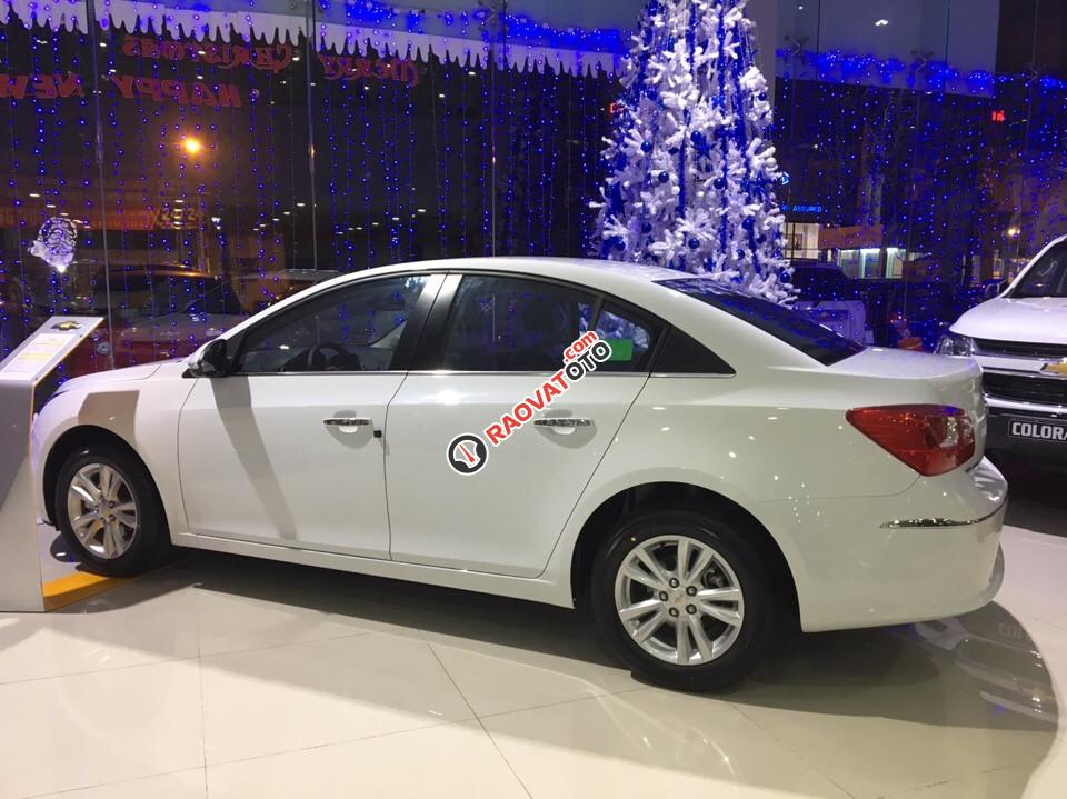 Giảm giá ngay 30 triệu khi mua Chevrolet Cruze trong tháng này-3