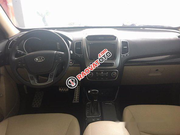 Bán Kia Sorento đời 2017, màu trắng, giá 782tr-7