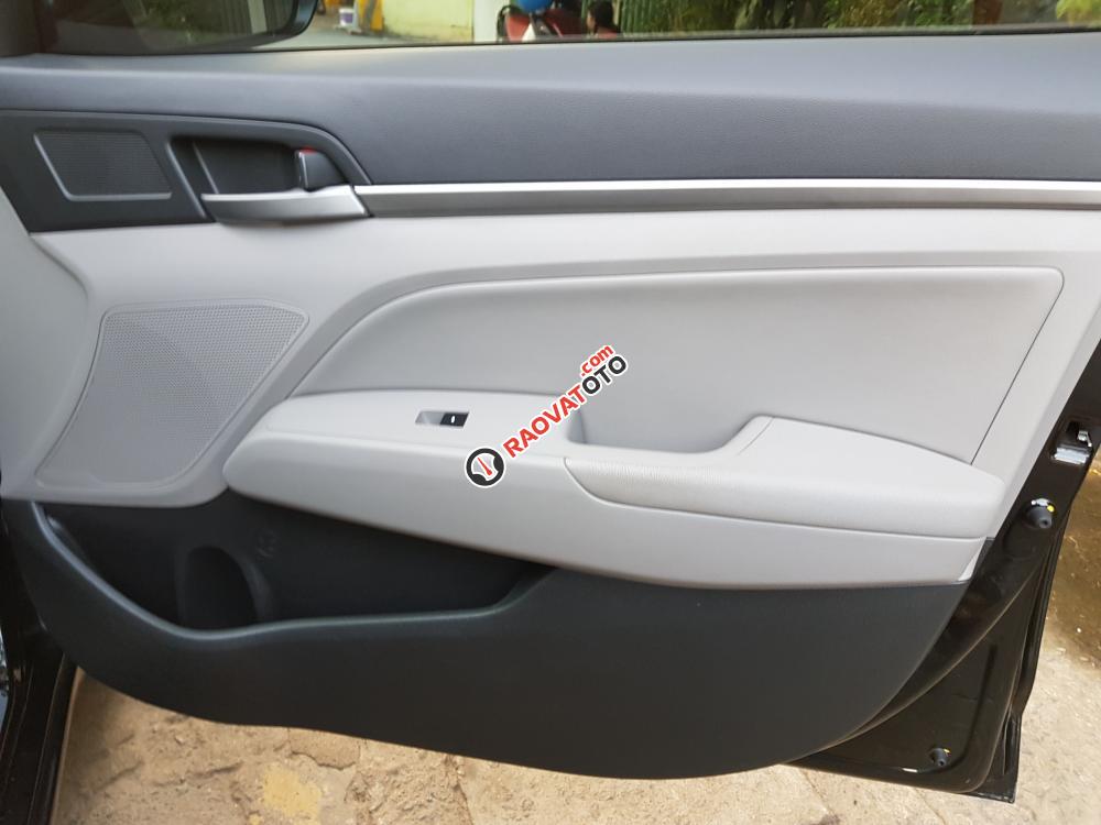 Hyundai Elantra 2.0 sx cuối 2016, màu đen-12