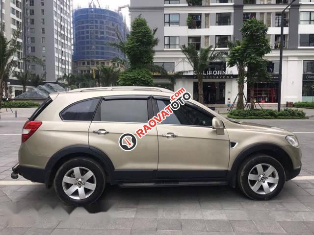 Cần bán xe Chevrolet Captiva LTZ AT đời 2010 số tự động-0