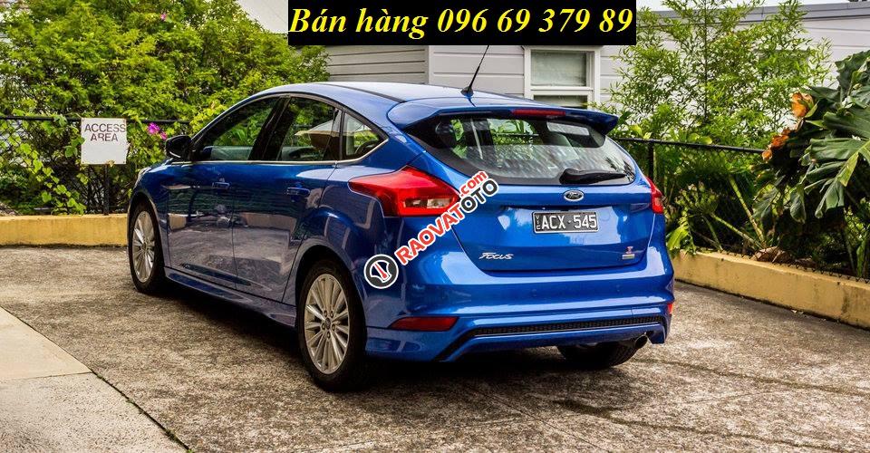 Ford Focus 2017 khuyến mại tung trời quà khủng trao xe, kính mời alo 096 69 379 89 Tuấn Anh-1