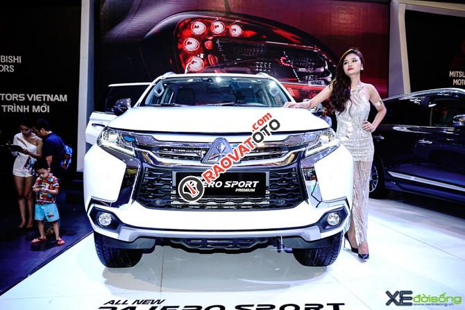 Bán xe Pajero Sport bản 2017 tại Đà Nẵng, giá tốt, giao xe ngay, tư vấn và hỗ trợ nhanh, LH Quang: 0905596067-2