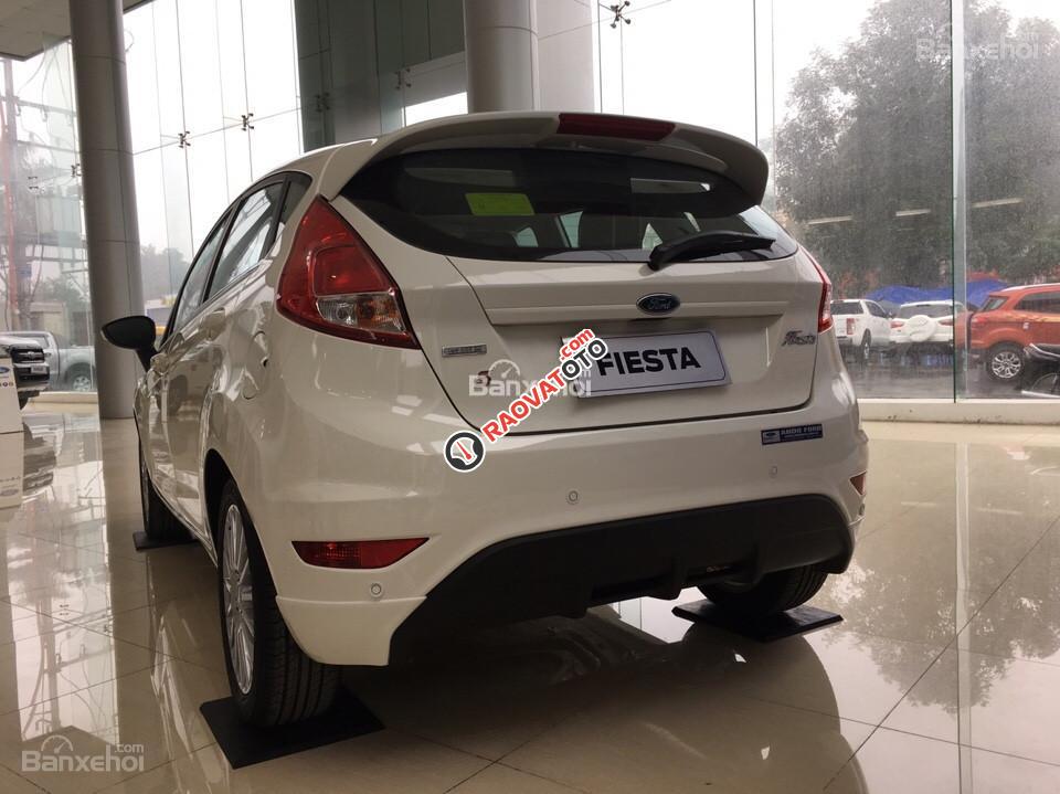 Bán Ford Fiesta Titanium 1.0 AT EcoBoost, màu trắng, giá chỉ 560 triệu: 0961917516-2