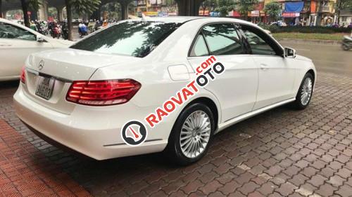 Bán ô tô Mercedes E-Classe 2.0 AT năm 2015, màu trắng, xe nhập đẹp như mới-3