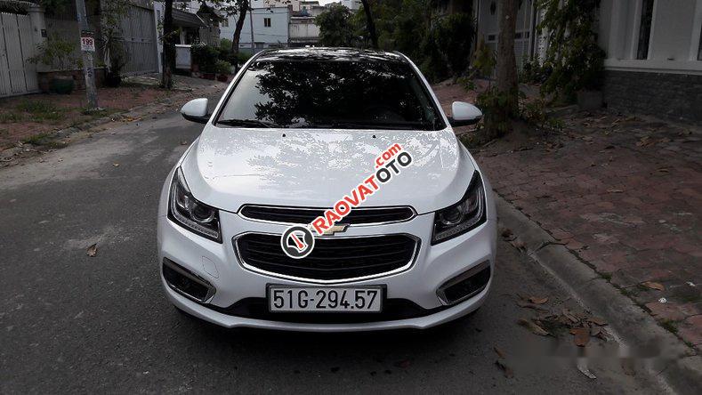 Bán Chevrolet Cruze đời 2017, màu trắng-0