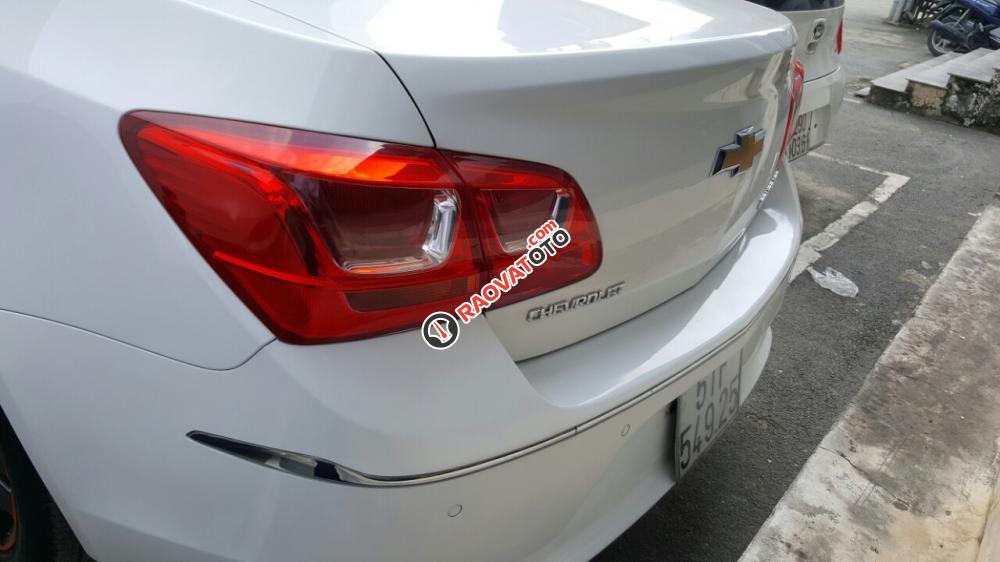 Bán Chevrolet Cruze LTZ 1.8AT màu trắng, số tự động, sản xuất cuối 2015, biển Sài Gòn-5