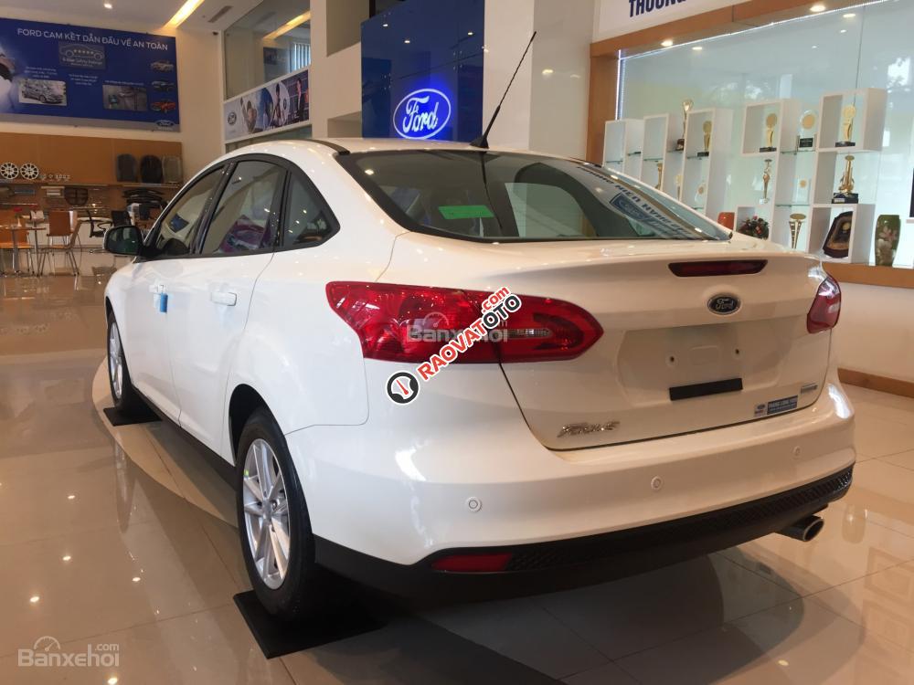 Ford Focus Turbo 2017, giá hấp dẫn không thể cưỡng lại, xin Alo em Tuấn Anh 096 69 379 89-3