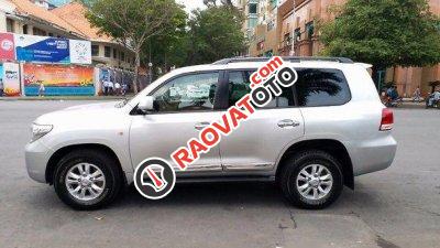 Bán xe Toyota Land Cruiser đời 2012, màu bạc, nhập khẩu-4