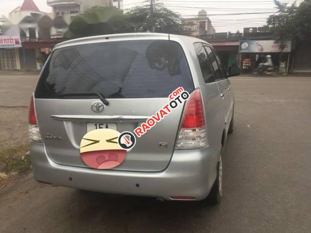 Bán Toyota Innova đời 2010, màu bạc, giá chỉ 425 triệu-0