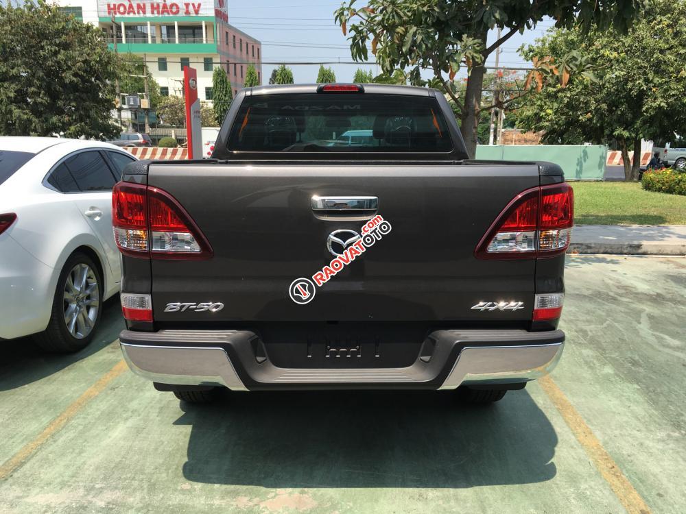 Mazda Cộng Hòa cần bán Mazda BT 50 4WD MT 2.2L đời 2018, màu nâu, 680 triệu-2