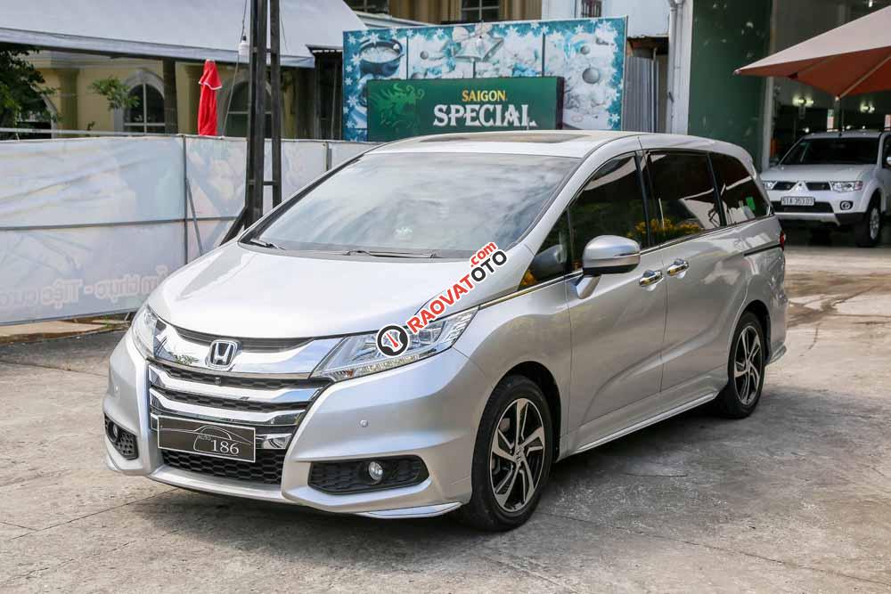 Bán Honda Odyssey 2.4 CVT model 2016, màu bạc-0