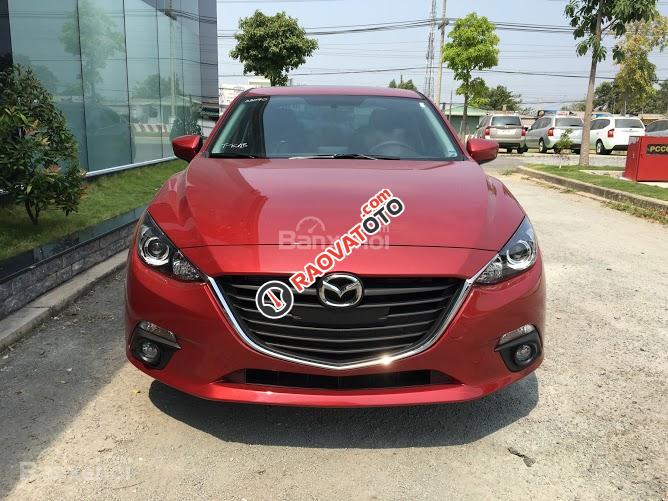 Mua ngay Mazda 3 1.5AT chỉ với 200tr, hỗ trợ vay trả góp lãi suất thấp, thủ tục nhanh chóng, có xe giao ngay-1