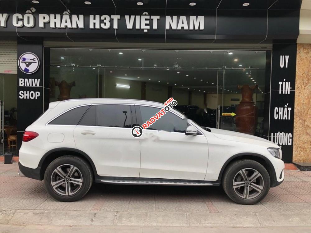 Bán Mercedes GLC 250 4Matic 2017, màu trắng, xe nhập-6