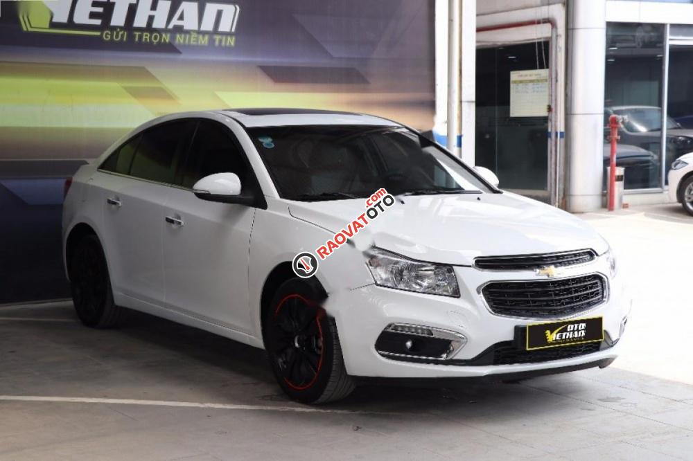 Cần bán gấp Chevrolet Cruze LTZ 1.8 AT đời 2015, màu trắng giá cạnh tranh-3