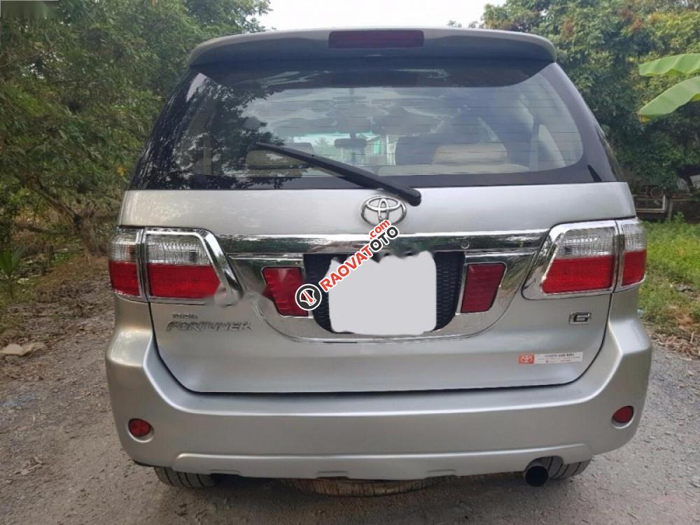 Bán ô tô Toyota Fortuner 2.5G đời 2011, màu bạc xe gia đình-4