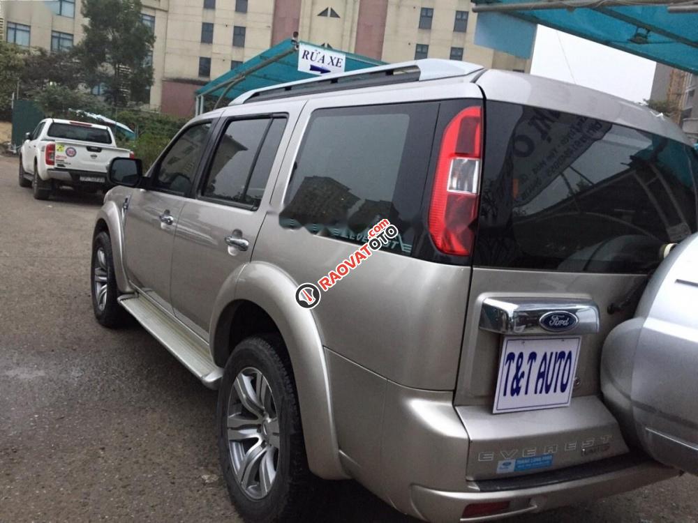 Cần bán gấp Ford Everest đời 2010 số tự động-7