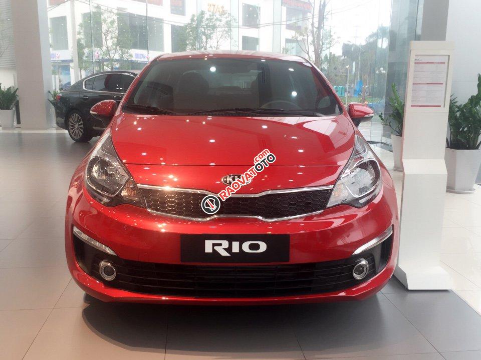 Cần bán Kia Rio AT đời 2017, màu đỏ, giá chỉ 520tr, còn bán xe là bán ưu đãi lớn, anh chị liên hệ để nhận quà-0