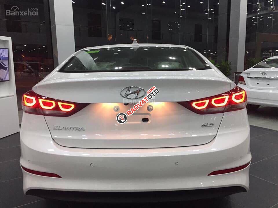 Hyundai Giải Phóng - Bán Hyundai Elantra, xe mới 100%, đời 2017 (Đủ màu) xe giao ngay-2