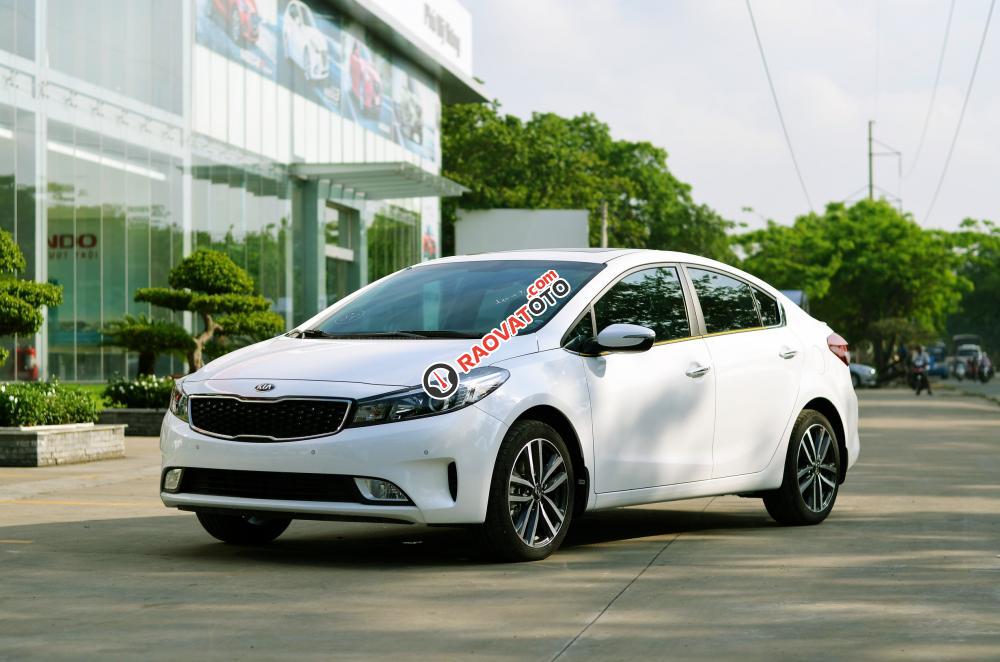 Bán Kia Cerato AT năm 2017, màu trắng, giá tốt-13
