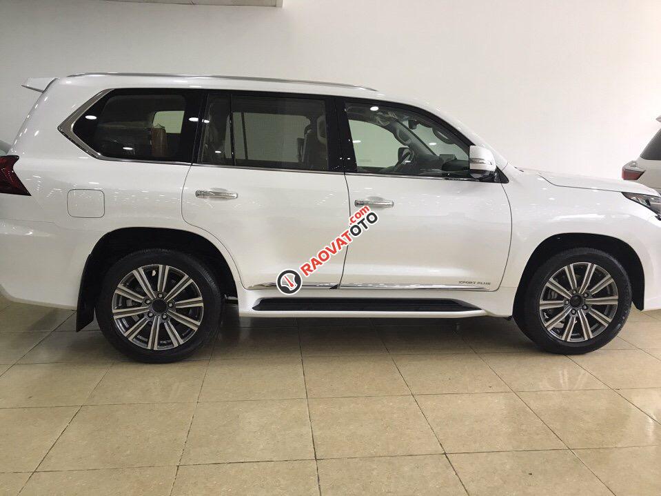 Bán xe Lexus LX 570 đời 2017, màu trắng, nhập khẩu nguyên chiếc-2