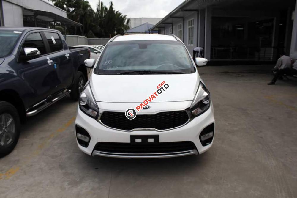 Bán Kia Rondo đời 2018, màu trắng-0