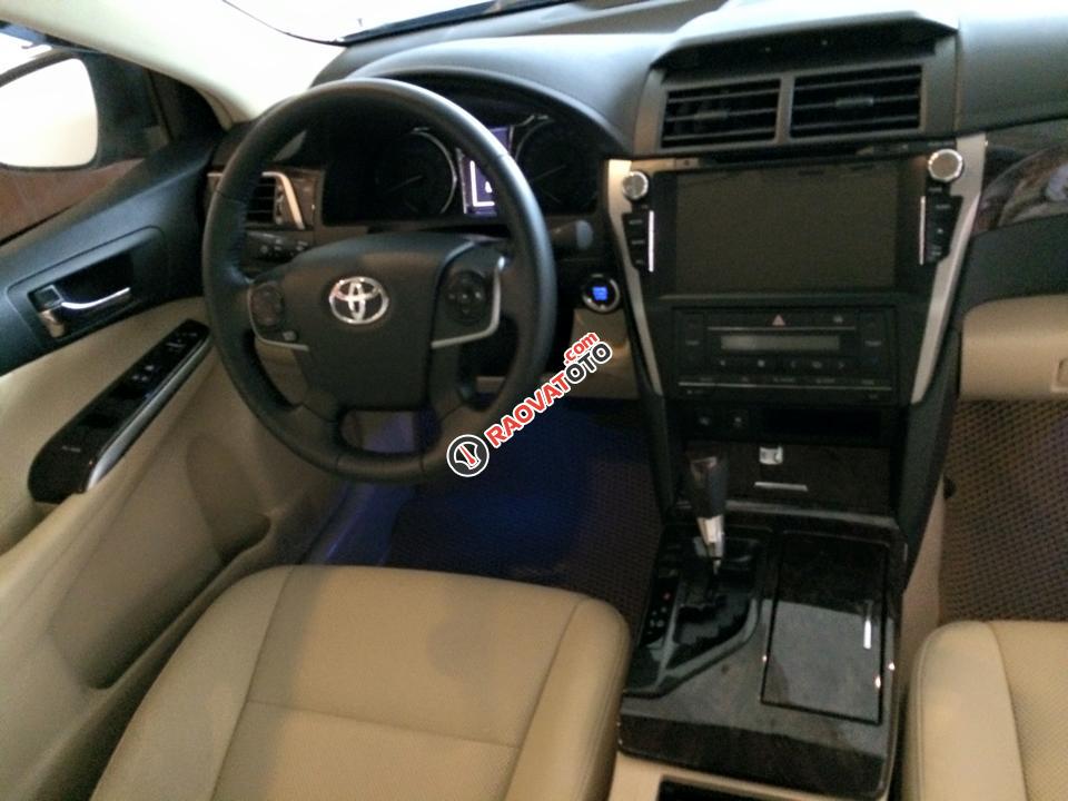 Bán xe Camry E 2018 giá tốt nhất thị trường, liên hệ ngay em Hùng 0911404101-9