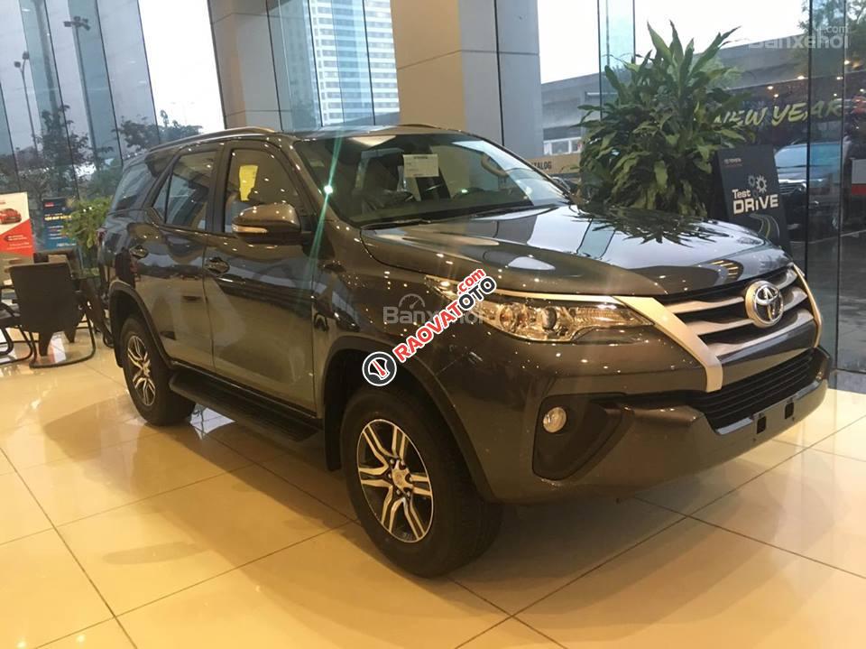 Chưa bao giờ mua xe Fortuner giá tốt đến thế, LH 0911404101-2