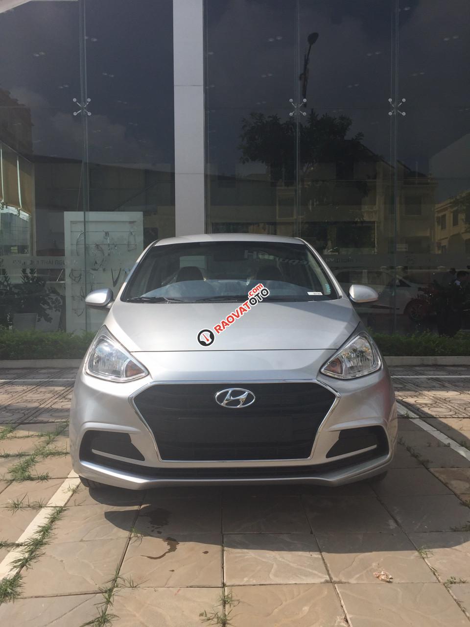 Cần bán Grand I10 Sedan đời 2018, xe mới 100%, màu bạc 2 đầu Thành Trung: 0941.367.999-7