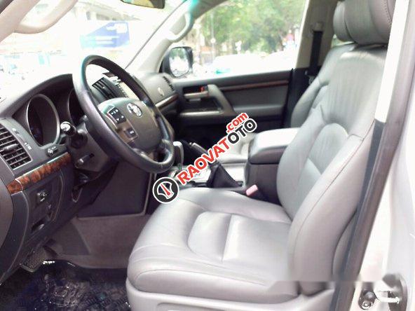 Bán xe Toyota Land Cruiser đời 2012, màu bạc, nhập khẩu-8