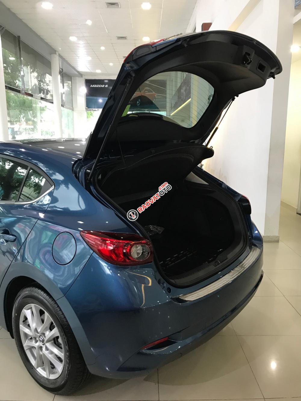 Bán Mazda 3 1.5 2018 chỉ từ 659tr. Lh ngay hotline: 0938 807 207-5