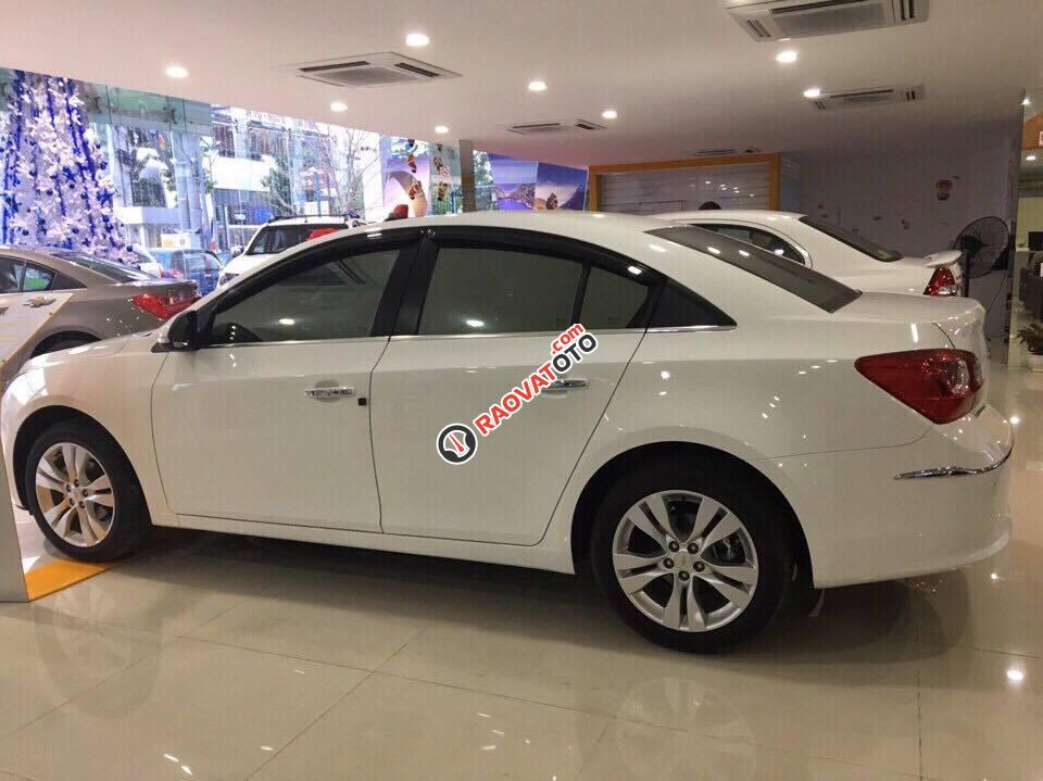 Chevrolet Cruze LTZ mới, hỗ trợ vay 95% giá trị xe-4