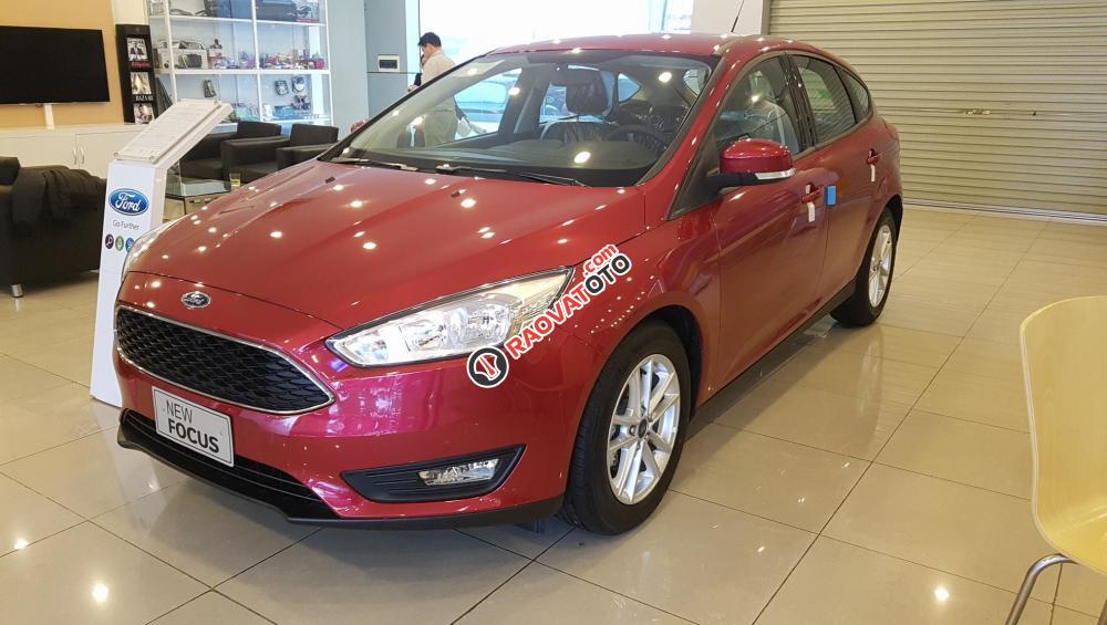 Cần bán Ford Focus 1.5 AT Trend Sport sản xuất 2017, màu đỏ, 585tr-4