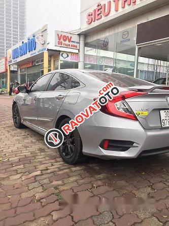 Bán xe Honda Civic 2017, màu bạc, giá tốt-5